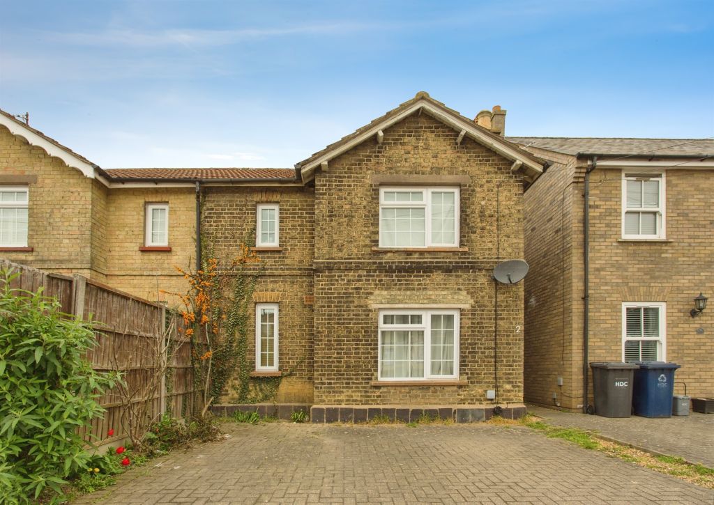 Property photo 1 of 12