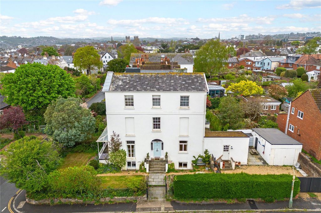 Property photo 2 of 22 66 Wonford Road