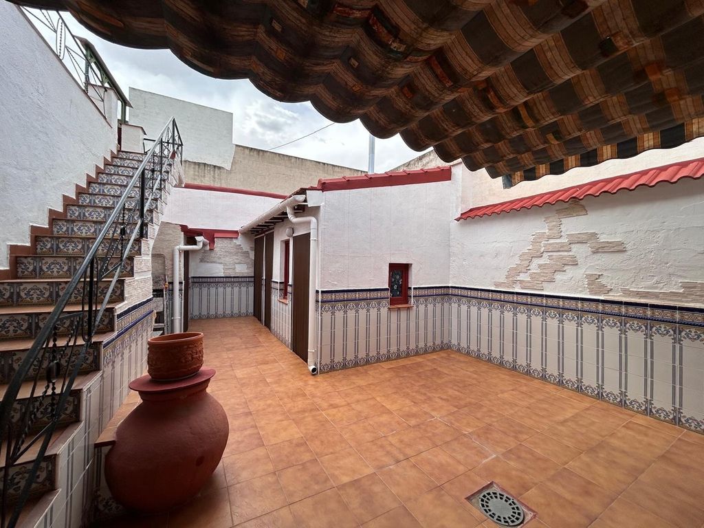 Property photo 1 of 23