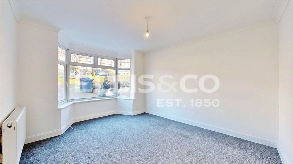 Property photo 3 of 49 Picture No. 51