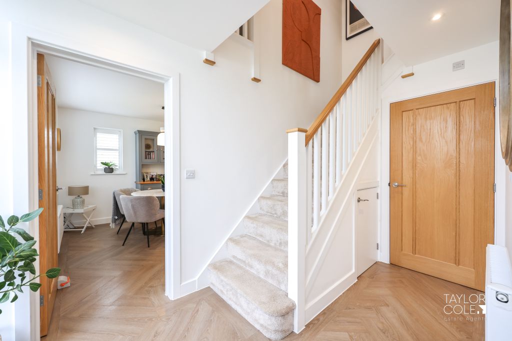 Property photo 3 of 39