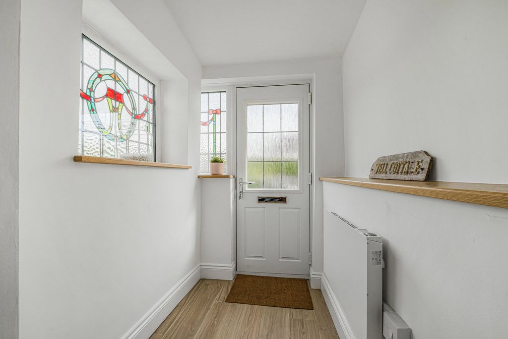 Property photo 1 of 47