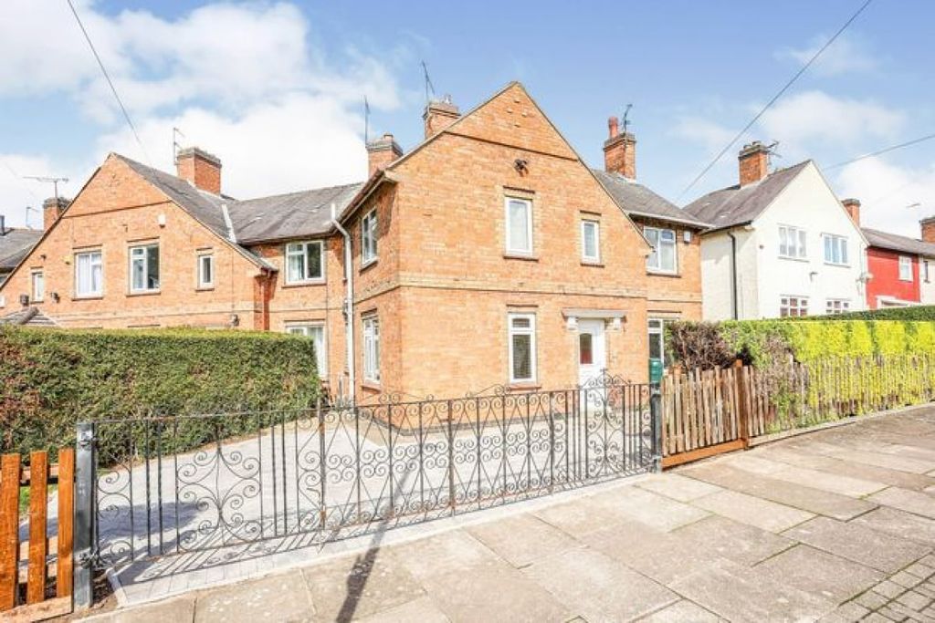 Property photo 1 of 1