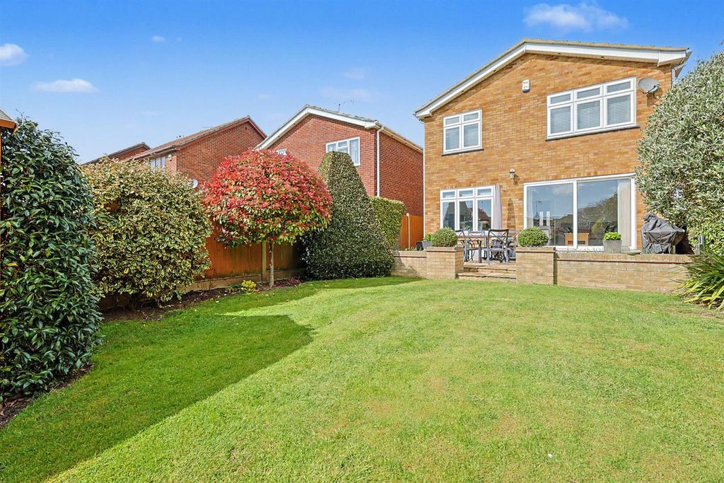 Property photo 1 of 19