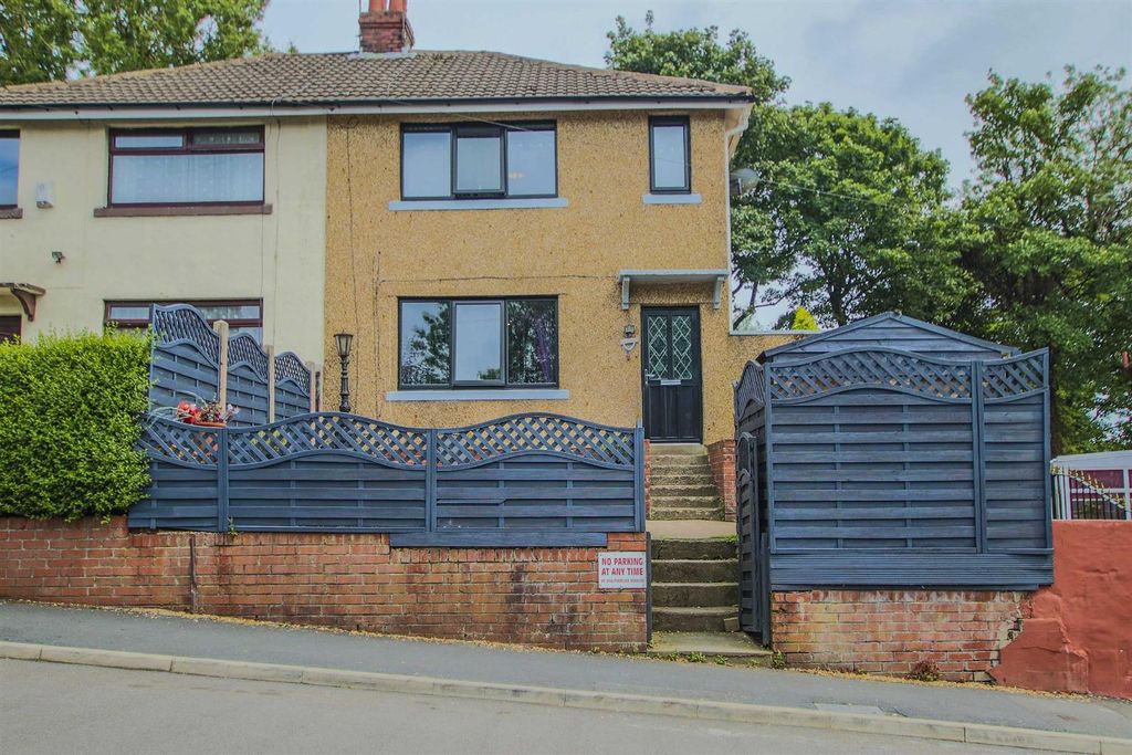 Property photo 1 of 26
