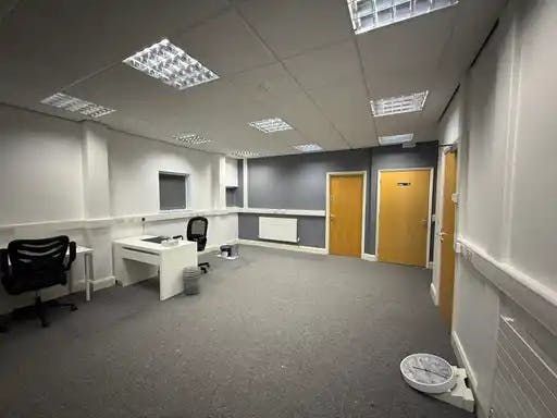 Property photo 2 of 7 876 Jpeg.Jpg