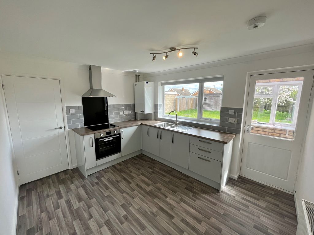 Property photo 2 of 9 Front