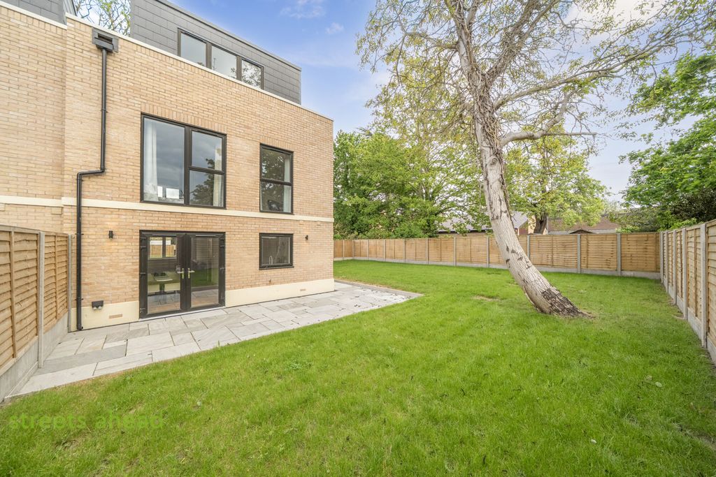 Property photo 1 of 17 88170A63-d647-41B...