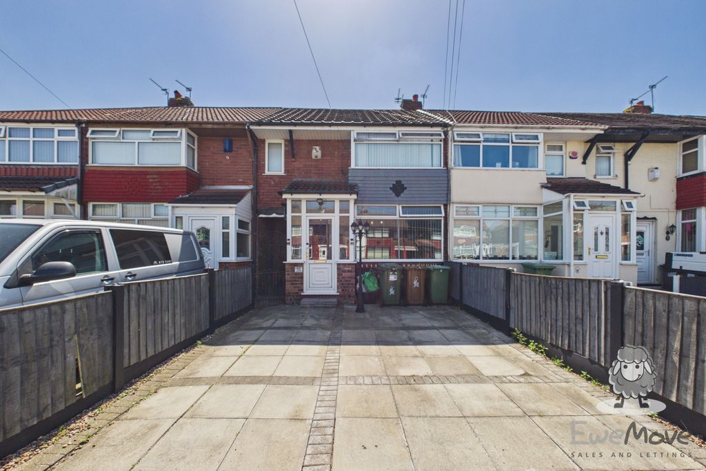 Property photo 1 of 17 2 (18)
