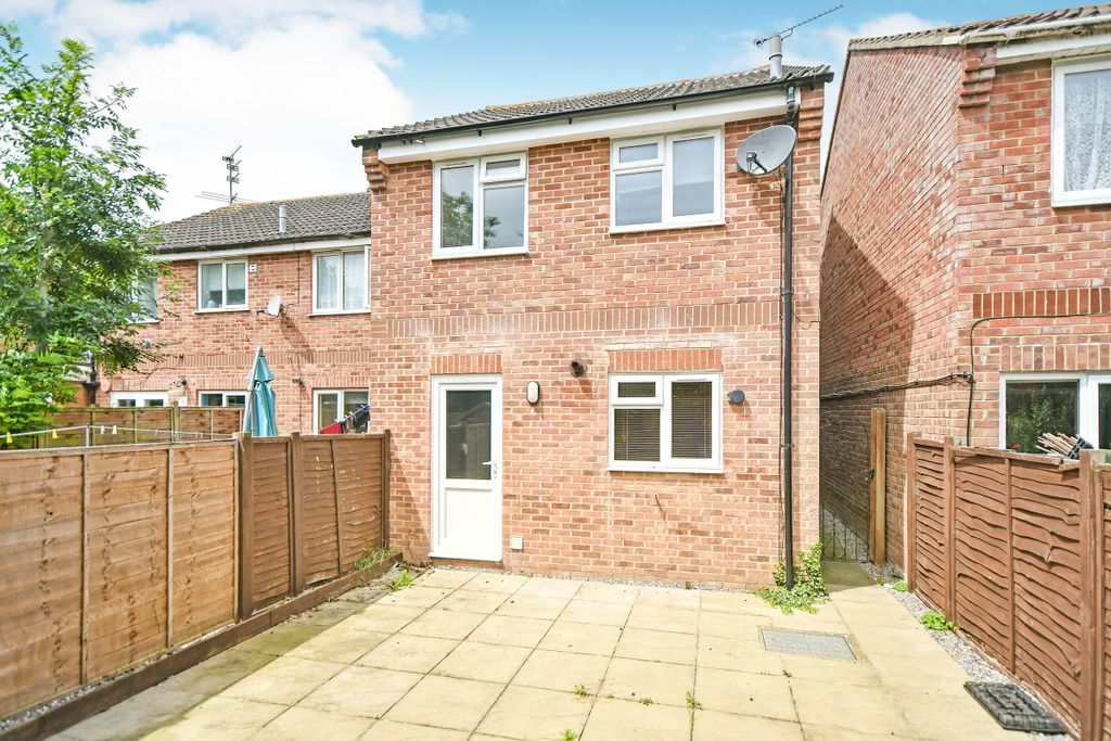 Property photo 2 of 7