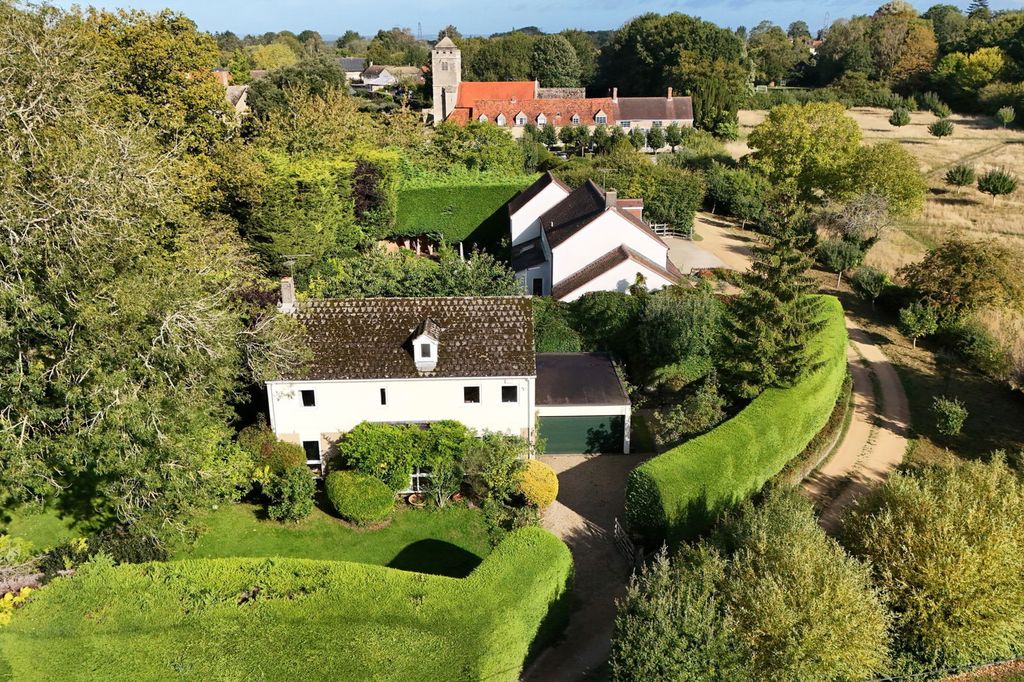 Property photo 1 of 28 73Bca86E-588c-47Ac-Bb26-1E65d6Dbf126_1757871329455