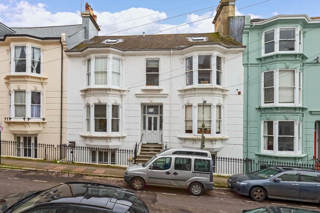 Property photo 1 of 9 College_Rd.Jpg