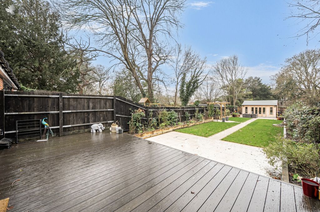 Property photo 3 of 24 d2Efc327-718F-4B27-8A16-22B28B69F5A3