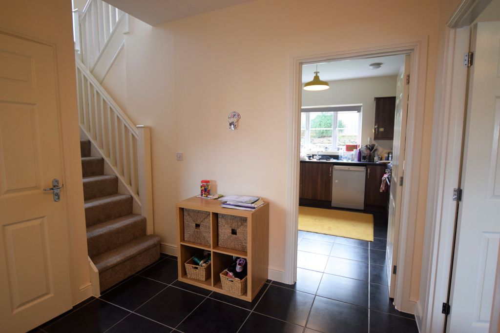 Property photo 2 of 11 Photo 07