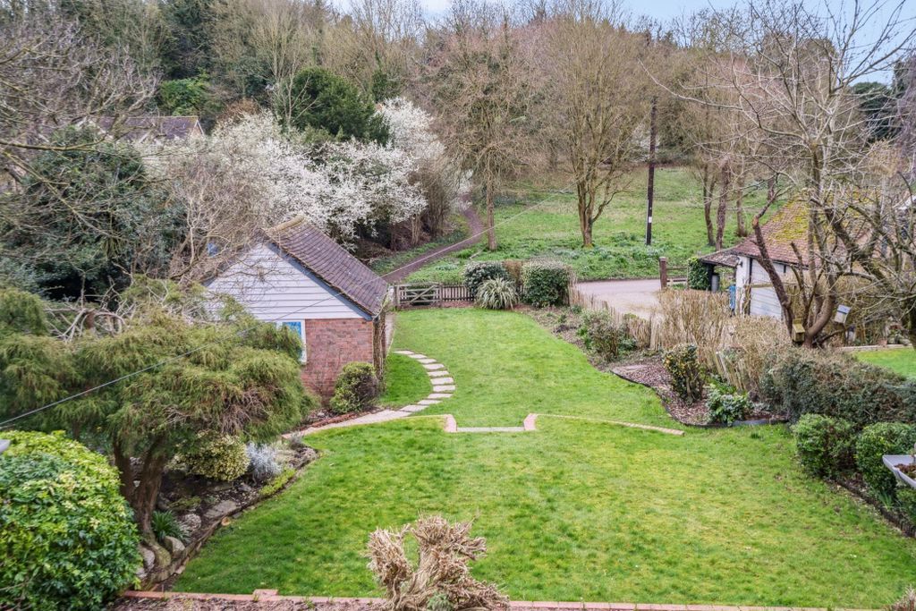 Property photo 3 of 18 Photo 20