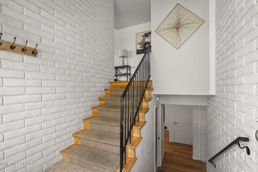 Property photo 2 of 30 <Alttext/>