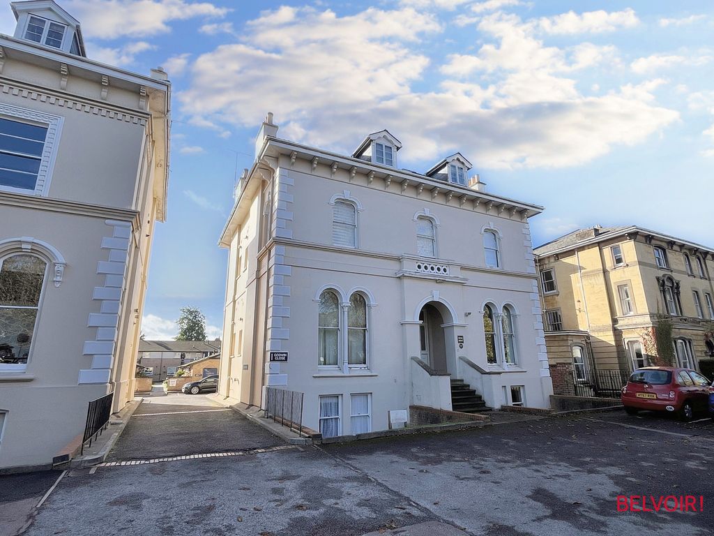 Property photo 1 of 36