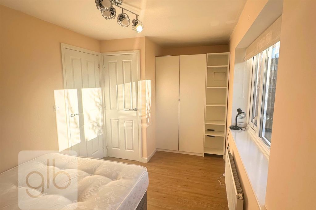Property photo 1 of 8 1.Png