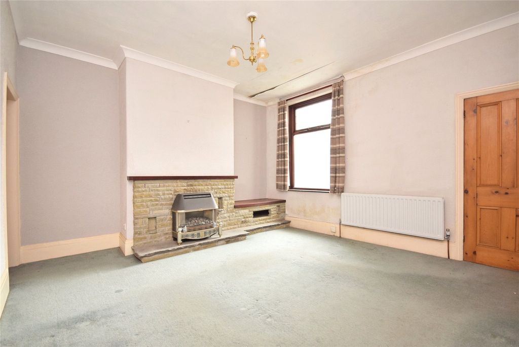 Property photo 2 of 14 Living Room