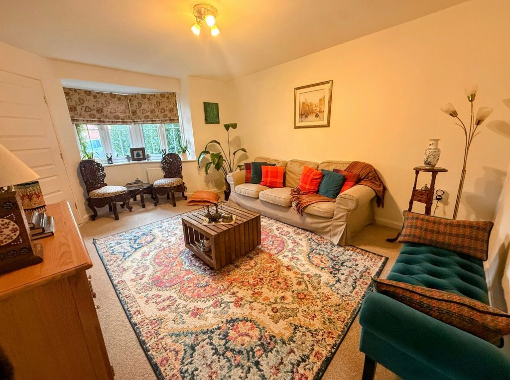 Property photo 2 of 13 Image