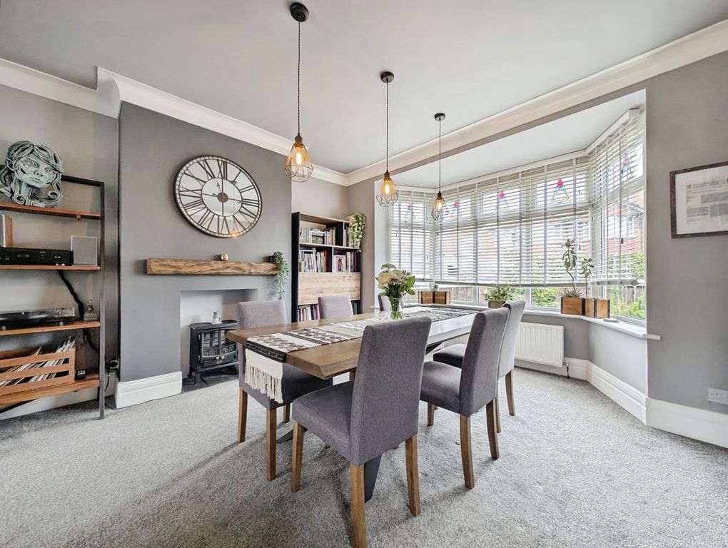 Property photo 3 of 21 Pbox-Img.Jpg
