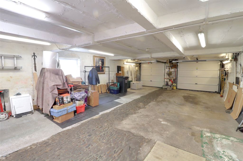 Property photo 3 of 16 Picture No. 05
