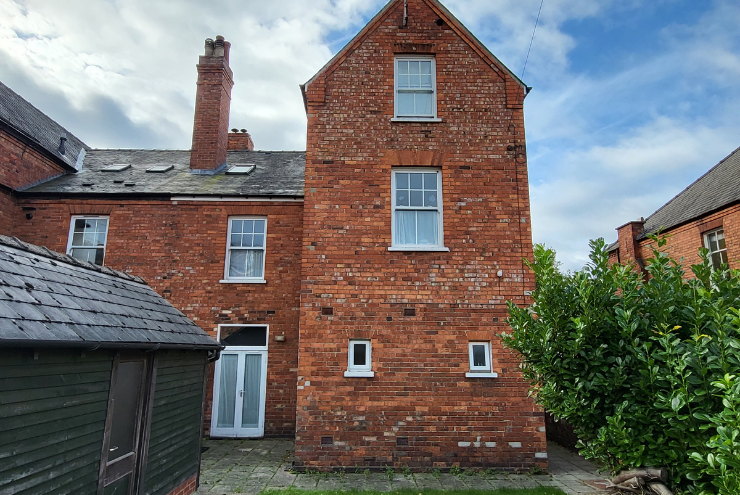 Property photo 2 of 11