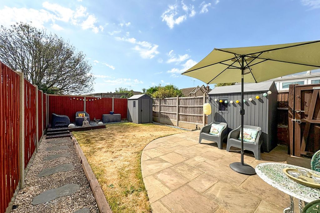 Property photo 2 of 15 Picture No. 11