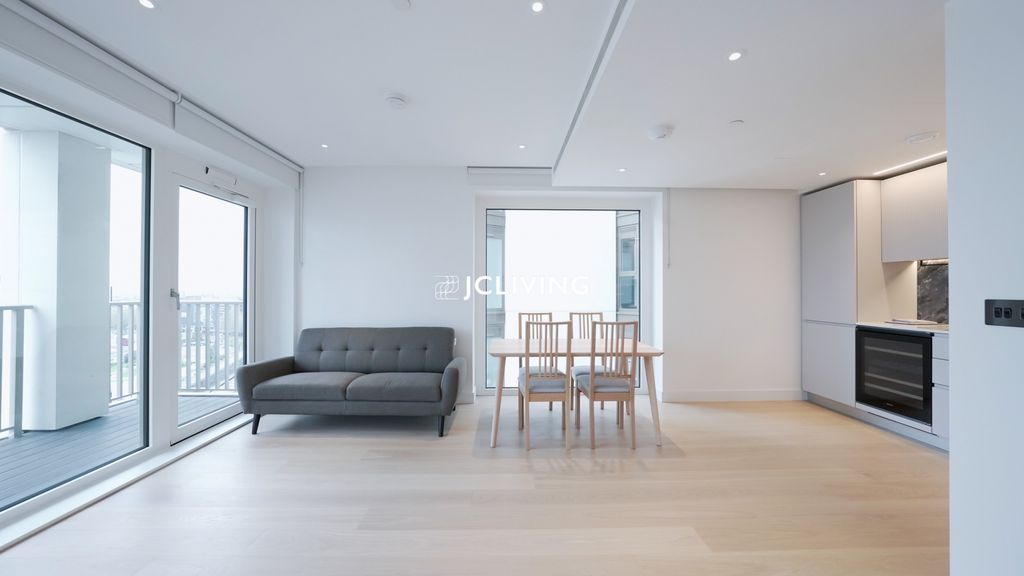 Property photo 2 of 19 Gallery
