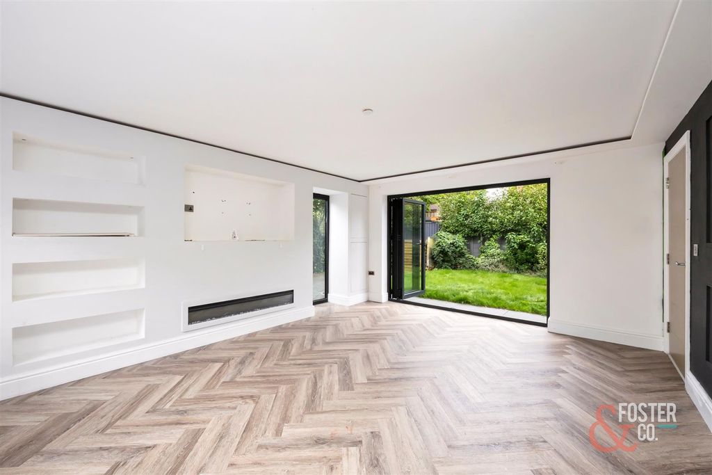 Property photo 3 of 26 Shirley Drive, 23c-029.Jpg