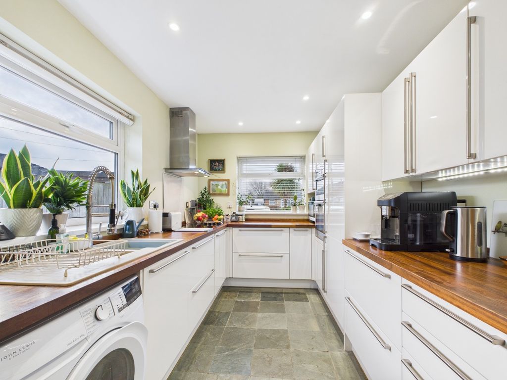 Property photo 2 of 26 4790155