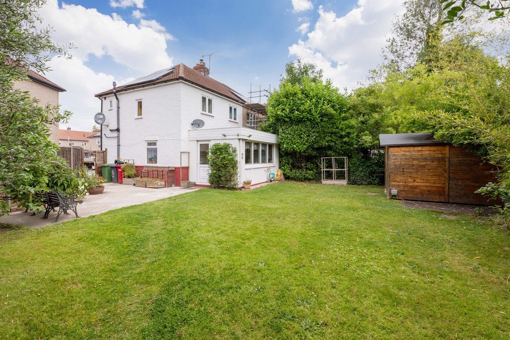 Property photo 1 of 13