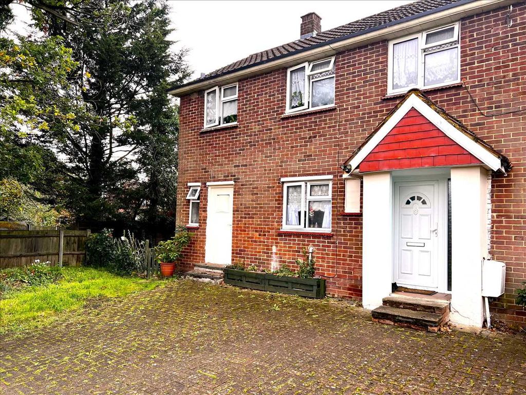 Property photo 2 of 10