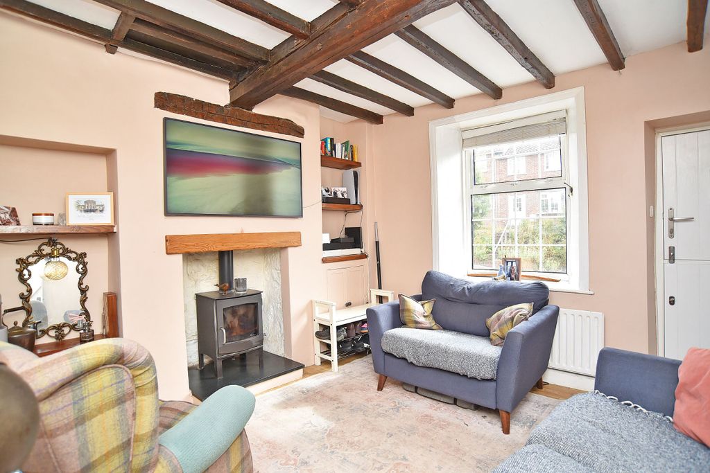 Property photo 2 of 17