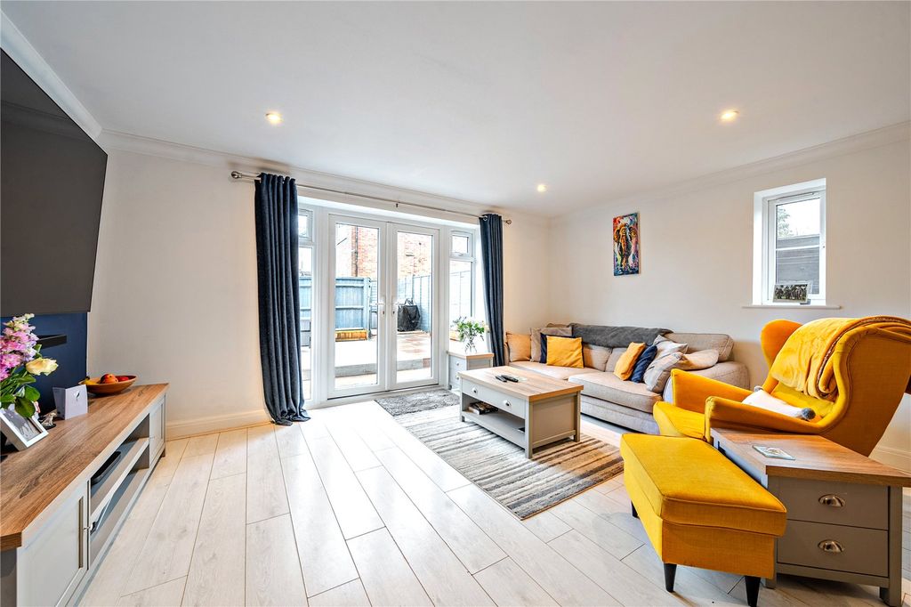 Property photo 2 of 20 Picture No. 05