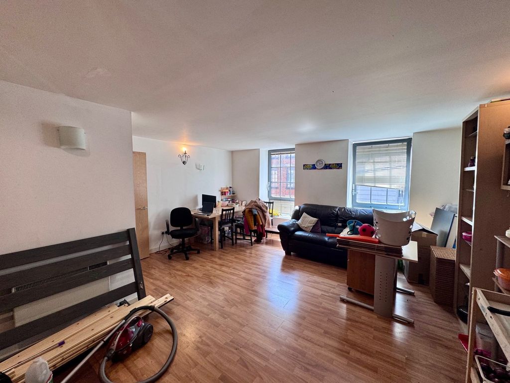 Property photo 3 of 9