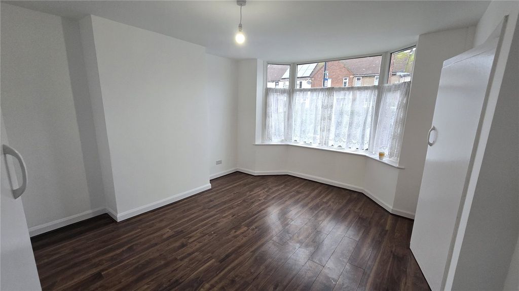 Property photo 3 of 11 Picture No. 05