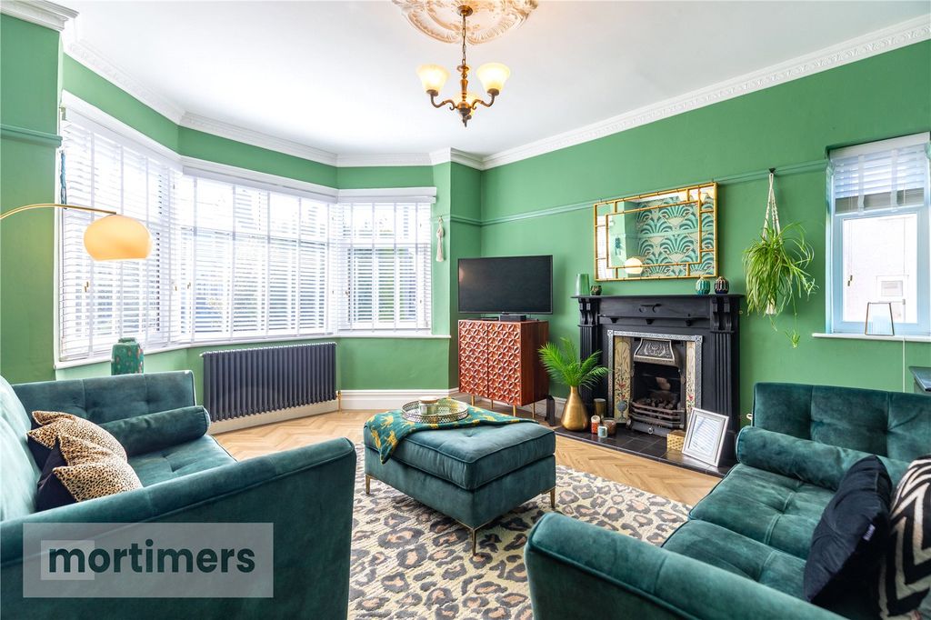 Property photo 3 of 42 Living Room