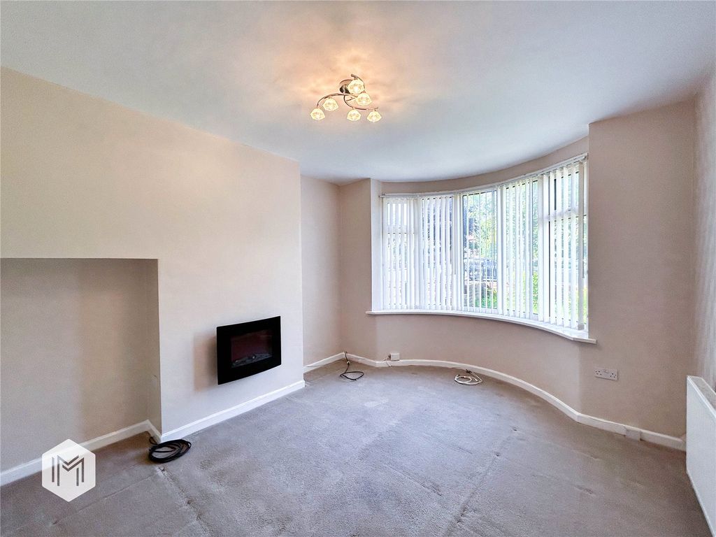 Property photo 2 of 16 Picture No. 11