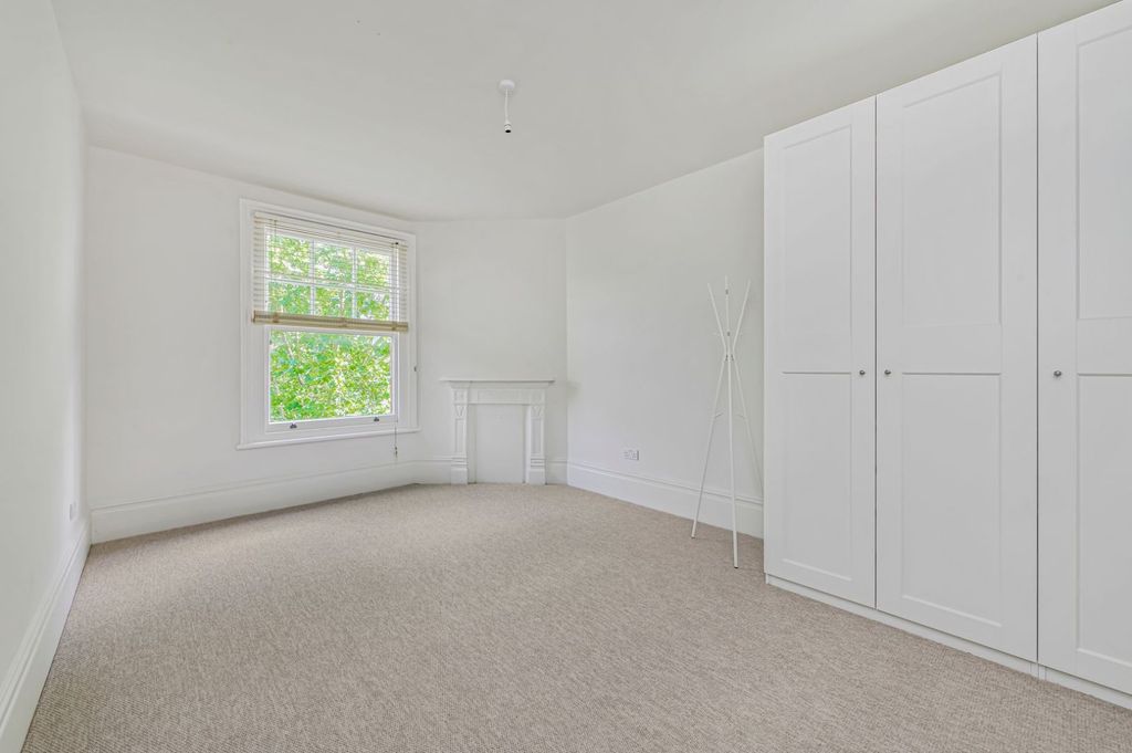 Property photo 2 of 11 Picture No. 19
