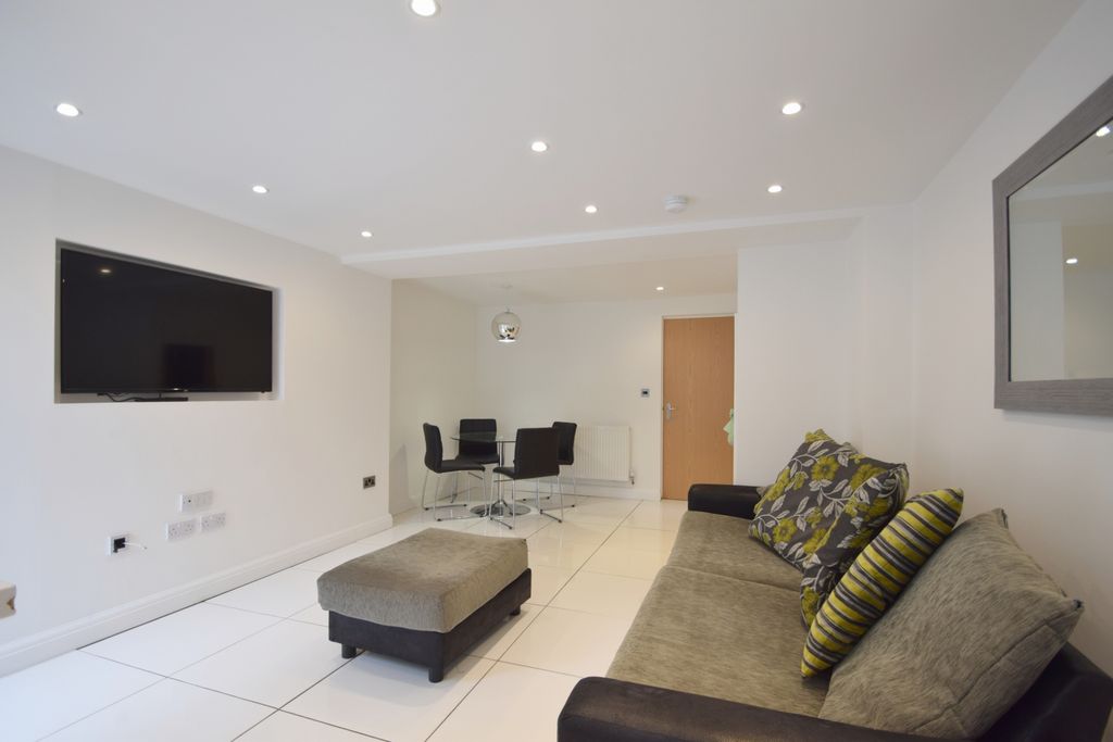 Property photo 2 of 18 Photo 5