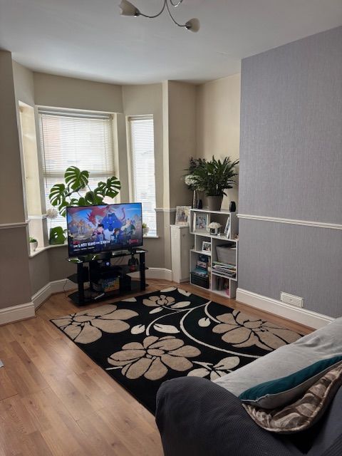 Property photo 2 of 12