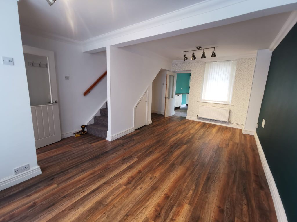 Property photo 3 of 17 Photo 2