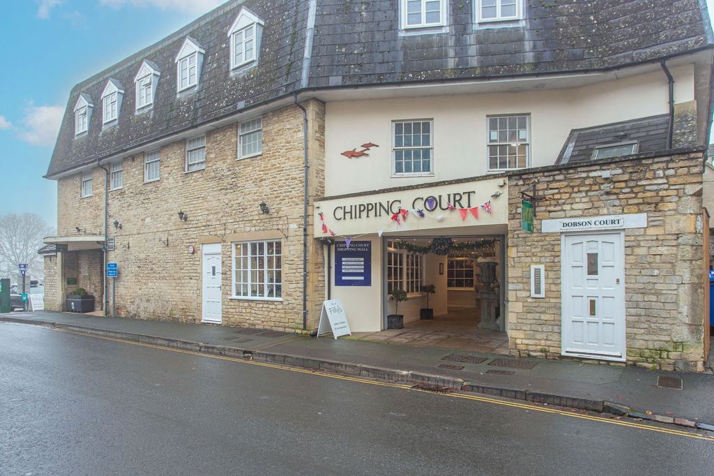 Property photo 1 of 5