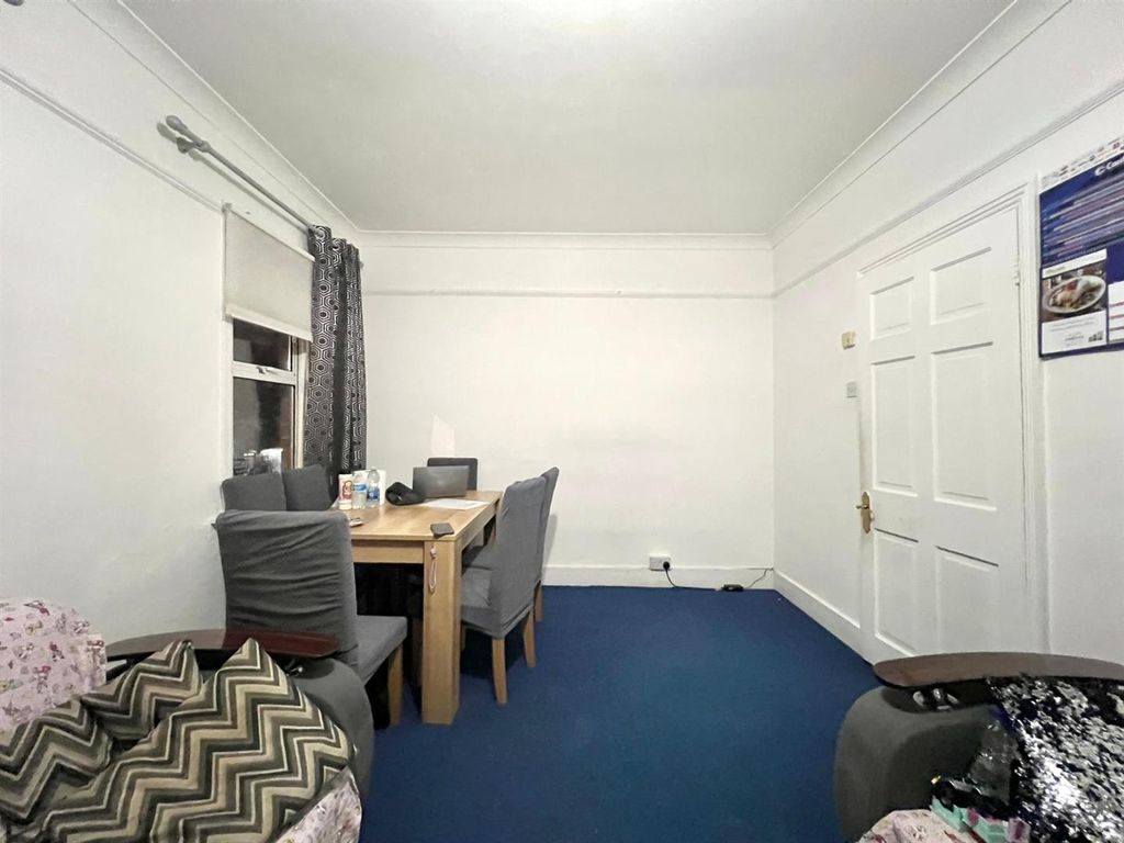 Property photo 3 of 10 Whatsapp Image 2025-11-27 At 18.02.54 (1).Jpeg