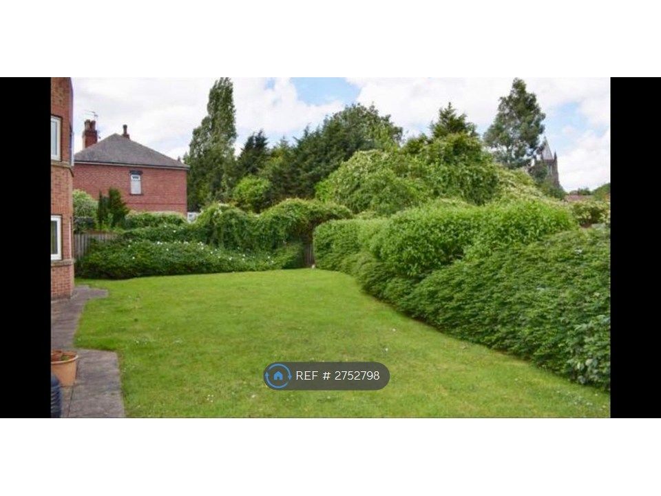 Property photo 1 of 9 Communal Garden