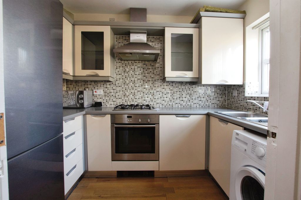 Property photo 2 of 17