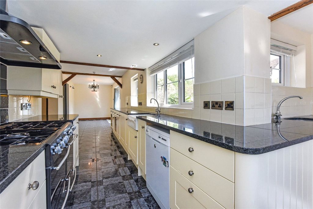 Property photo 2 of 15 Dining Area/Kitchen