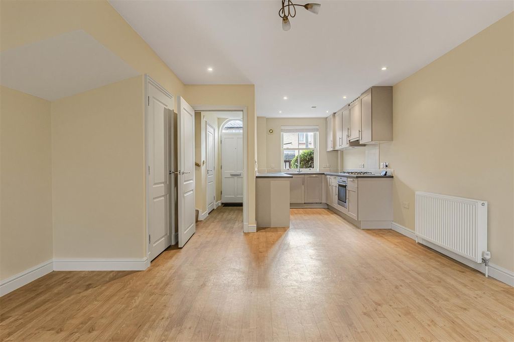 Property photo 2 of 22 13_73457.Jpg