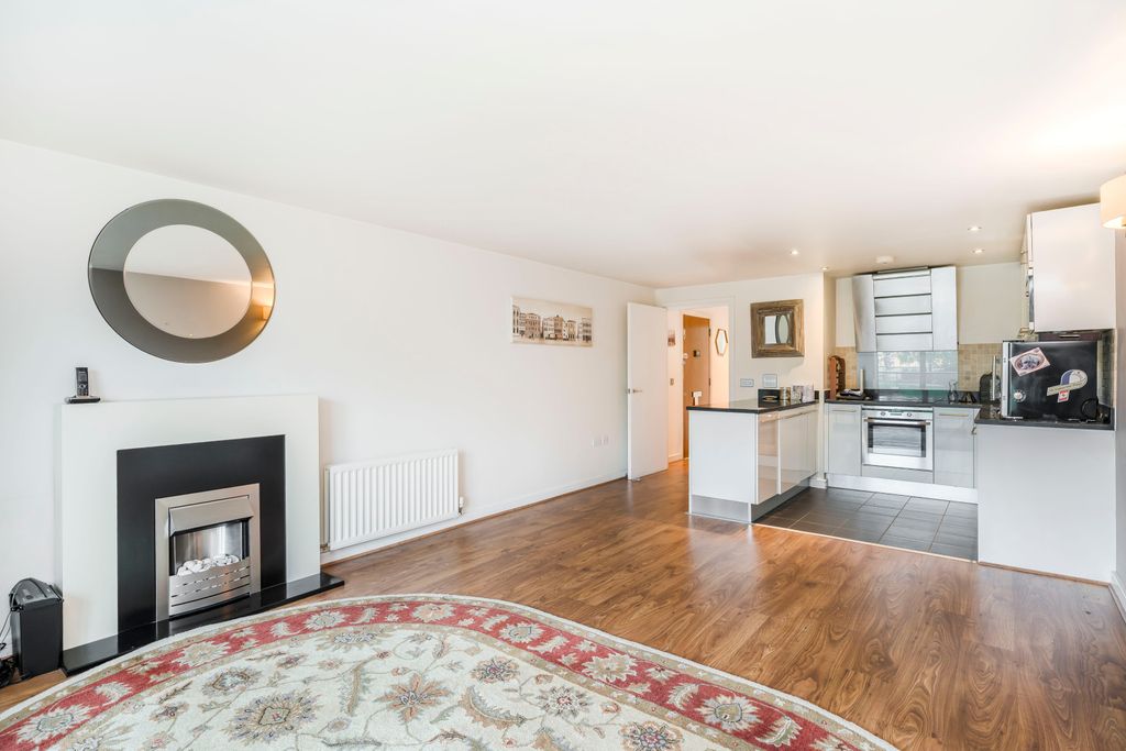 Property photo 3 of 7 Picture No. 13